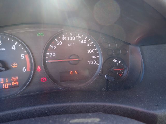 861665-71 Nissan King Cab Navara 2.5 dCi - 2012