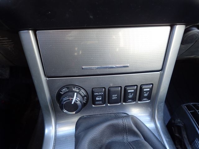 861665-75 Nissan King Cab Navara 2.5 dCi - 2012