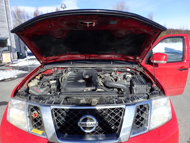 861665-82 Nissan King Cab Navara 2.5 dCi - 2012