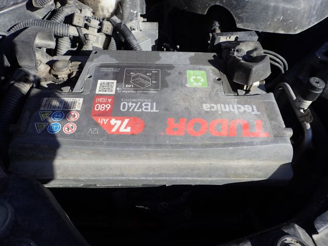 861665-86 Nissan King Cab Navara 2.5 dCi - 2012