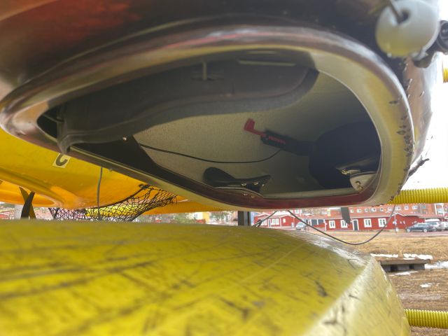 898815-5 Lot with kayaks 7 pcs and kayak stand