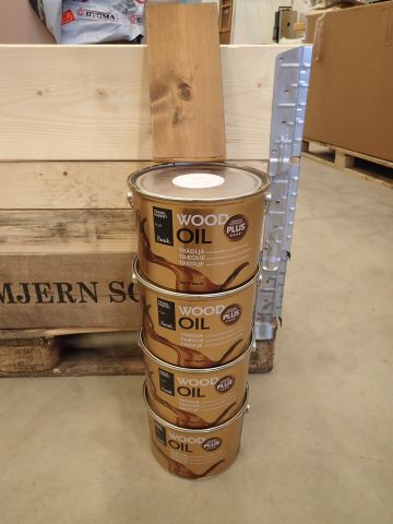 861674-1 Wood oil Brownish 12 liters