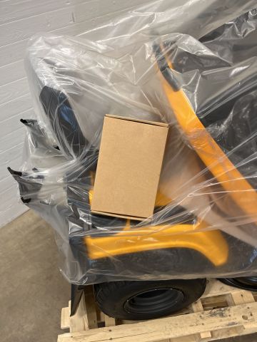 901848-6 Riding lawn mower STIGA e-Ride C300