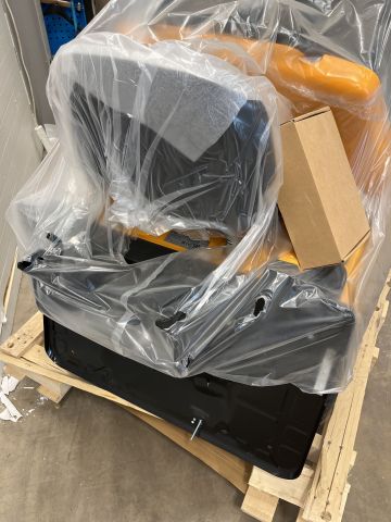 901848-7 Riding lawn mower STIGA e-Ride C300