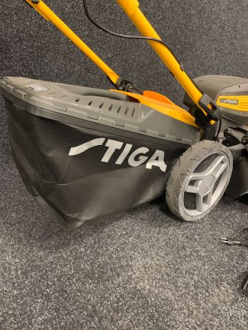 901854-9 Lawn mower battery-powered STIGA Combi 748 SQ AE