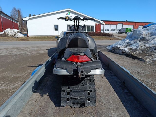 754384-4 Racing scooter project Lynx Rave Re 800 Pt - 2009 JNN514