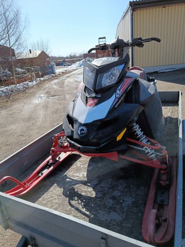 754384-7 Racing scooter project Lynx Rave Re 800 Pt - 2009 JNN514