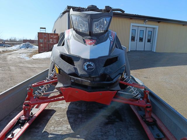 754384-8 Racing scooter project Lynx Rave Re 800 Pt - 2009 JNN514