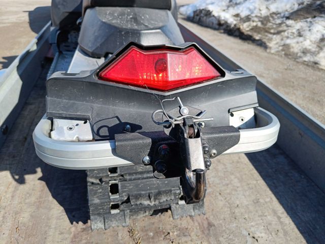 754384-21 Racing scooter project Lynx Rave Re 800 Pt - 2009 JNN514