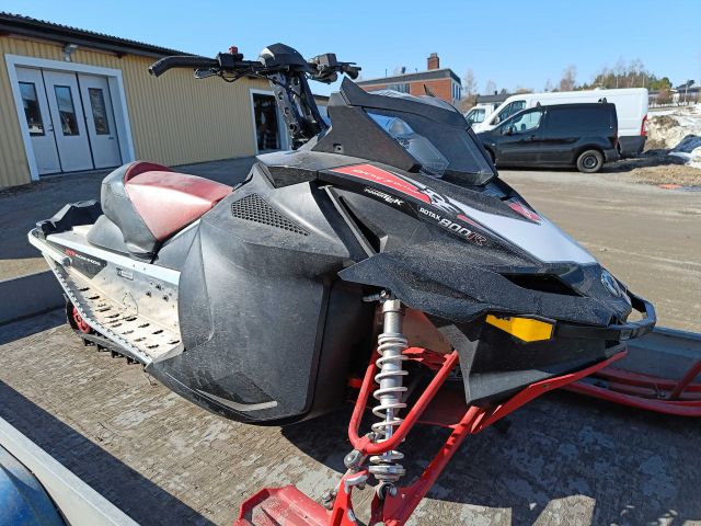 754384-32 Racing scooter project Lynx Rave Re 800 Pt - 2009 JNN514