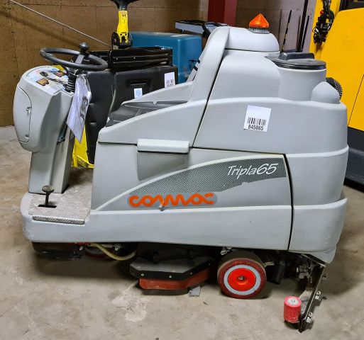 845865-1 COMAC Tripla 65B
