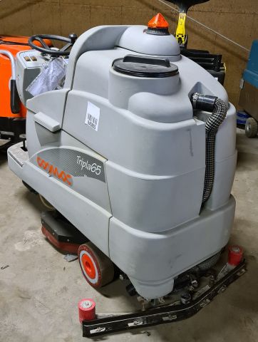 845865-2 COMAC Tripla 65B