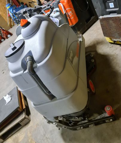 845865-3 COMAC Tripla 65B