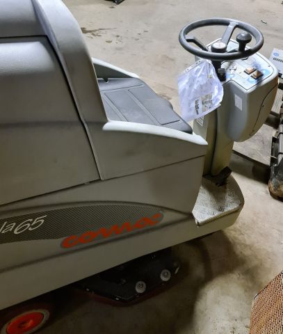 845865-4 COMAC Tripla 65B