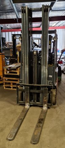 845868-2 Counterbalance Forklift Nichiyu FBT13P-60BC-400