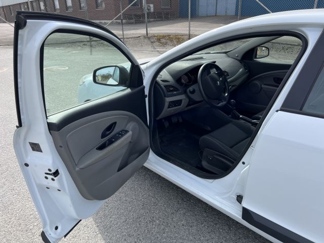 895190-16 Renault Megane Grandtour 1.6 E85 - 2011