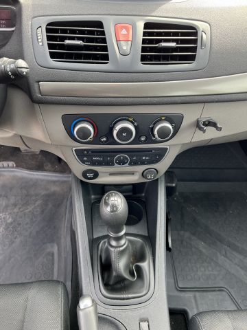 895190-21 Renault Megane Grandtour 1.6 E85 - 2011