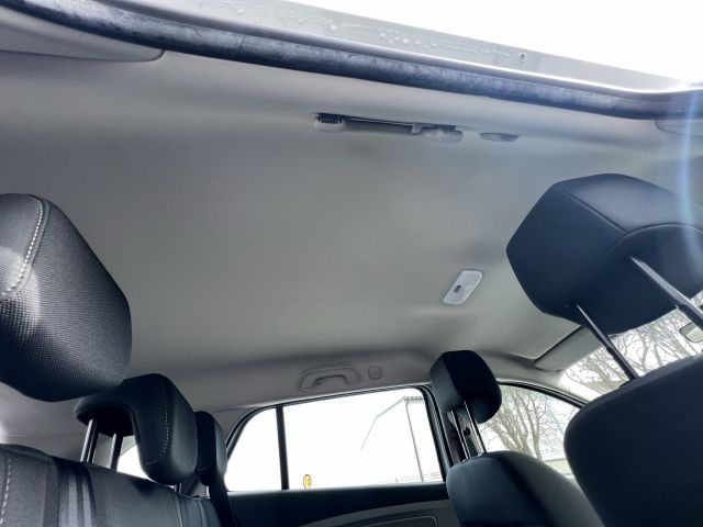 895190-34 Renault Megane Grandtour 1.6 E85 - 2011