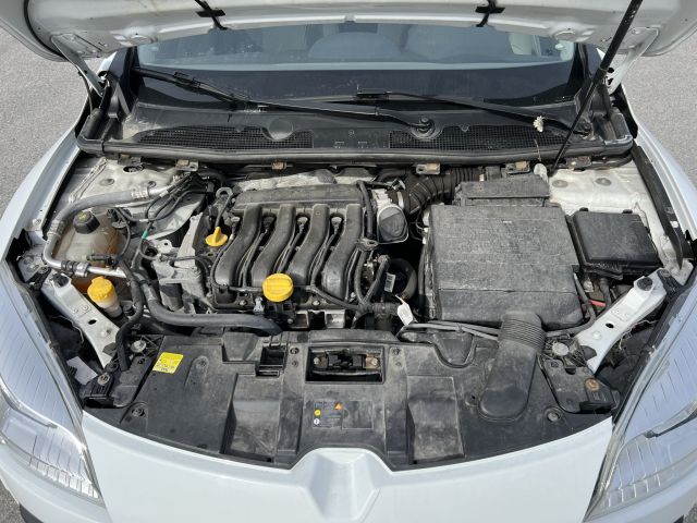 895190-38 Renault Megane Grandtour 1.6 E85 - 2011