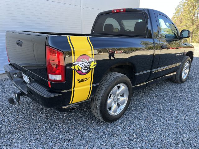 902718-6 Dodge Ram 5.7 Hemi 4x4 Rumble Bee limeted edition - 2004