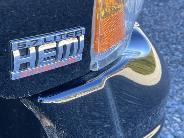 902718-17 Dodge Ram 5.7 Hemi 4x4 Rumble Bee limeted edition - 2004