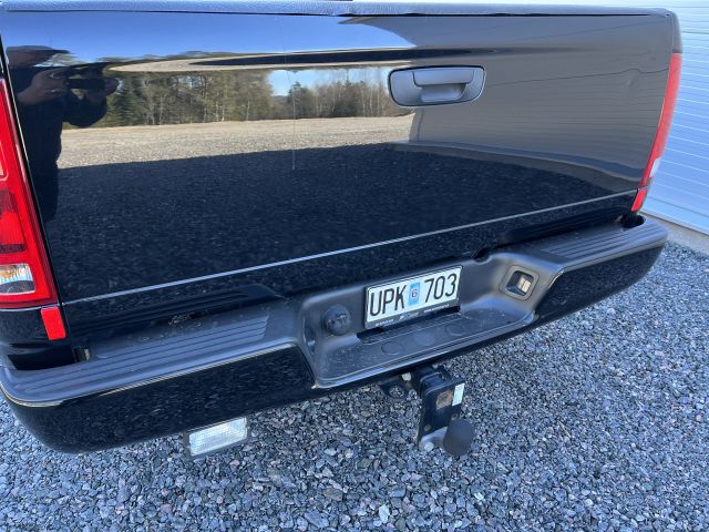 902718-22 Dodge Ram 5.7 Hemi 4x4 Rumble Bee limeted edition - 2004