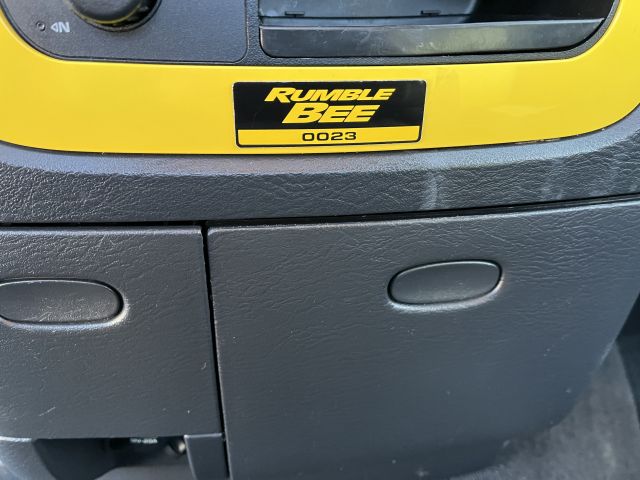 902718-43 Dodge Ram 5.7 Hemi 4x4 Rumble Bee limeted edition - 2004