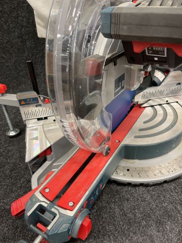 902845-2 Cut and saw Bosch GCM 18V-305 GDC