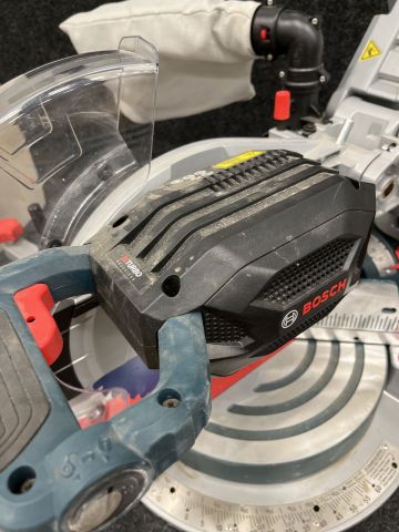 902845-3 Cut and saw Bosch GCM 18V-305 GDC