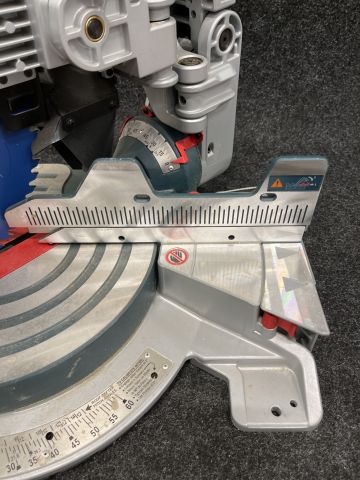 902845-5 Cut and saw Bosch GCM 18V-305 GDC