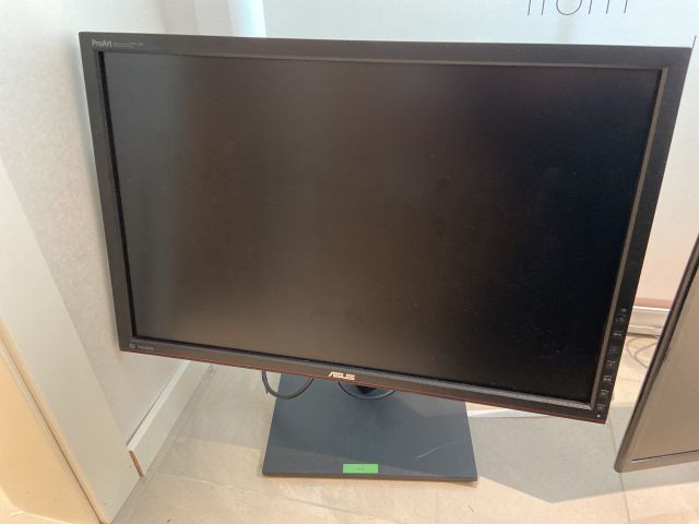 886029-2 Computer screens computer etc.