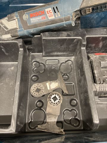 902918-3 Multimachine Bosch GOP 18V-28