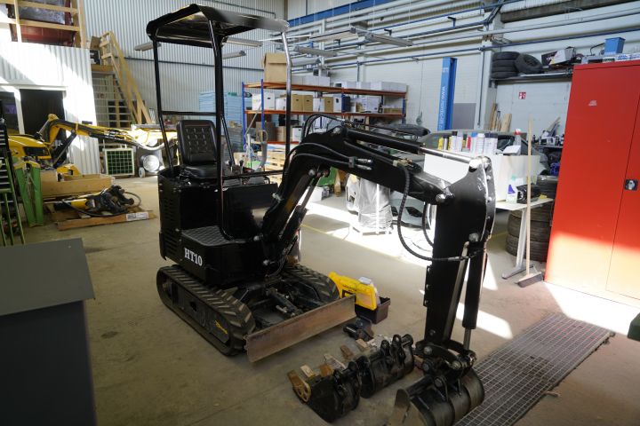 894207-4 Mini excavator Hightop Machinery HT10, 2021