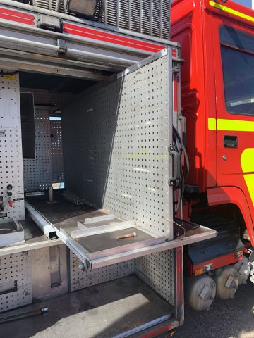 892577-34 Brandbil Volvo FL10 4*2 - 1998