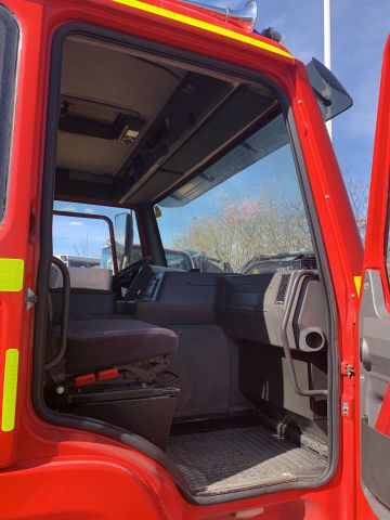 892577-51 Brandbil Volvo FL10 4*2 - 1998
