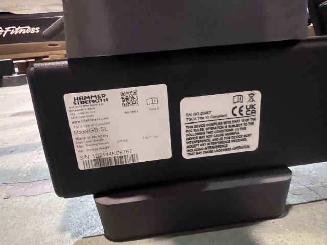 867897-3 Hammer Strength Ground Base Squat / Lunge