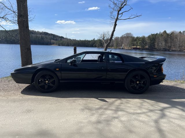 895191-2 Lotus Esprit Turbo USA model - 1989
