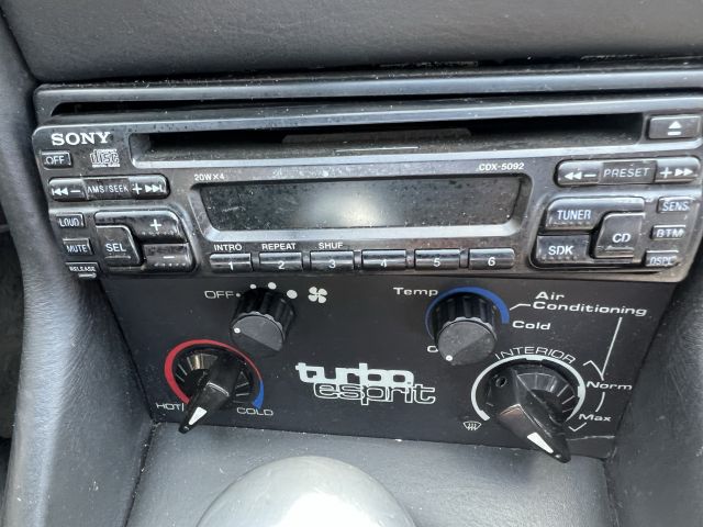 895191-26 Lotus Esprit Turbo USA model - 1989