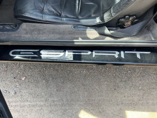 895191-29 Lotus Esprit Turbo USA model - 1989