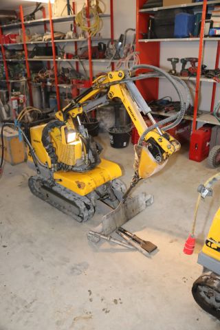903049-1 Excavation robot Brokk 40 - 2000
