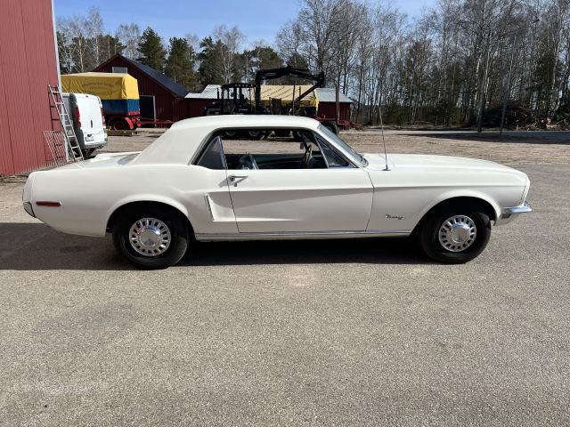 895193-6 Ford Mustang Hardtop 4.7 V8 - 1968