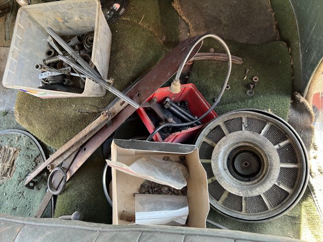 895194-26 Armstrong Siddeley Whitley Six-Light Saloon - 1951