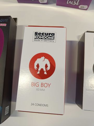 888575-6 Intimate products for women