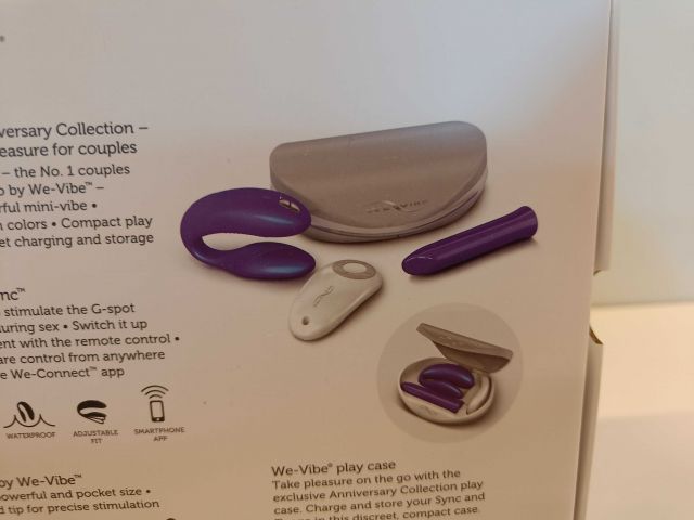 888578-8 We-Vibe Anniversary Collection