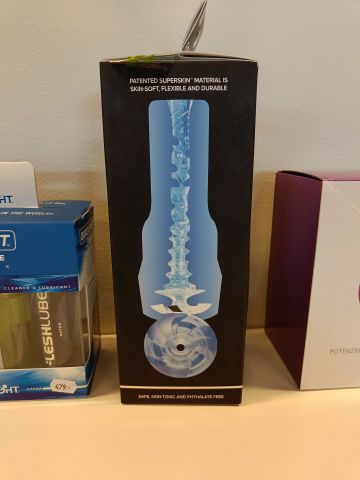 888587-4 Intimate products for Men