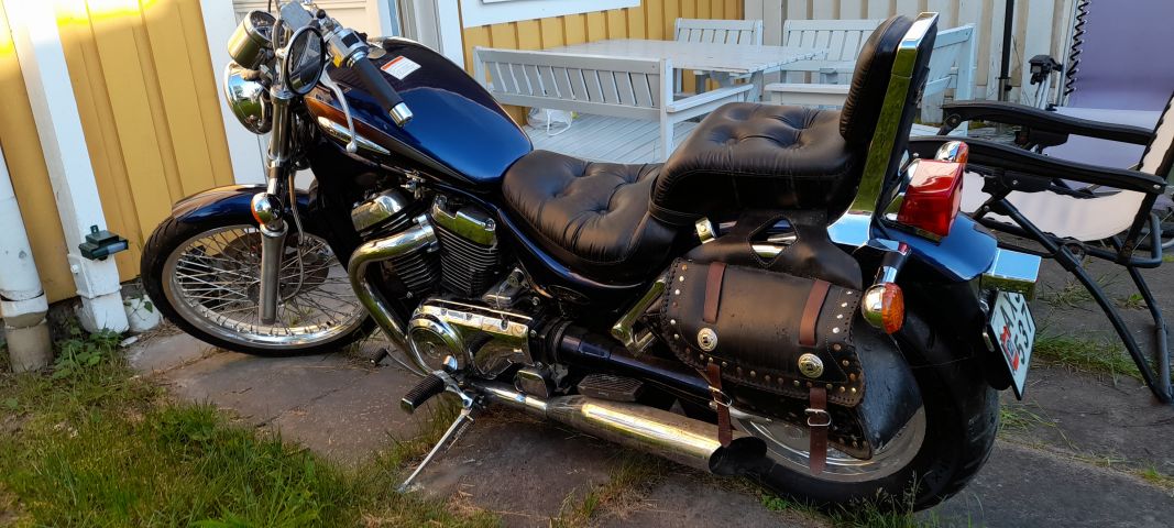 902947-1 Suzuki VS 800 intruder - 1999