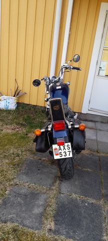 902947-3 Suzuki VS 800 intruder - 1999