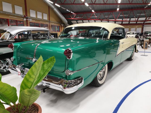861710-2 Oldsmobil 98 Holiday Coupe - 1954