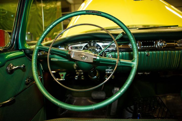861710-27 Oldsmobil 98 Holiday Coupe - 1954