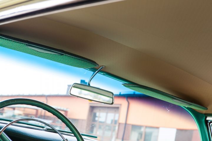861710-32 Oldsmobil 98 Holiday Coupe - 1954